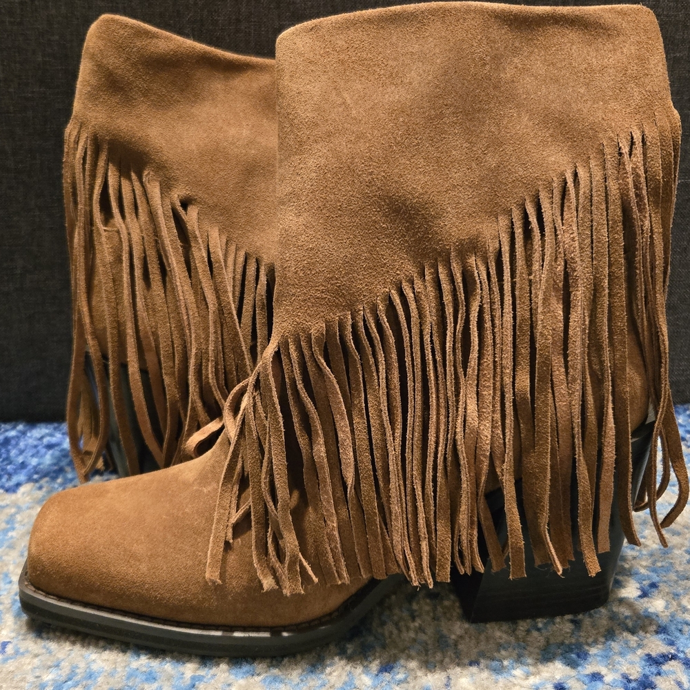 NBW Steve Madden Pia Fringe Boots Wm 9.5